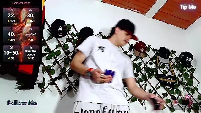 Snapshot of Themasterhades_777 chatting on March 12, 1:12 am Themasterhades 777 online show from March 12, 1:12 am