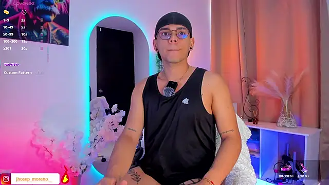 jhosepMoreno online show from May 9, 3:28 pm