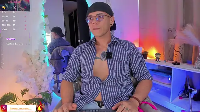 jhosepMoreno online show from May 25, 8:04 pm