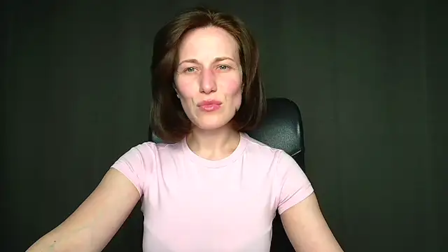 Snapshot of Kelly_Kisss chatting on May 2, 11:15 am Kelly Kisss online show from May 2, 11:15 am