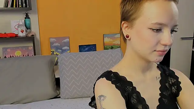 Snapshot of SammySccott chatting on February 18, 7:48 am SammySccott online show from February 18, 7:48 am