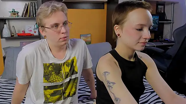 Snapshot of SammySccott chatting on February 25, 10:03 am SammySccott online show from February 25, 10:03 am