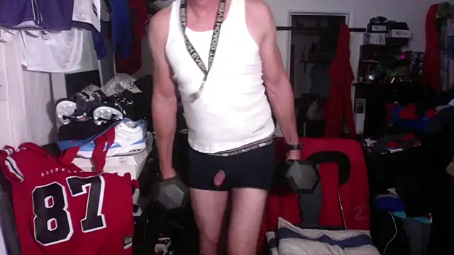 Snapshot of DILFJockDad87 chatting on December 18, 1:50 pm DILFJockDad87 online show from December 18, 1:50 pm