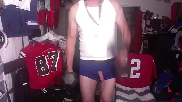 Snapshot of DILFJockDad87 chatting on February 26, 1:32 pm DILFJockDad87 online show from February 26, 1:32 pm