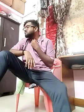 Snapshot of deliciousdik69 chatting on November 29, 9:34 am deliciousdik69 online show from November 29, 9:34 am