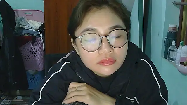 Uhem112 online show from November 20, 12:49 pm