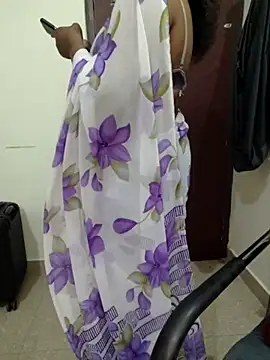 Snapshot of Anu_Reddy_10 chatting on September 11, 4:51 pm Anu Reddy 10 online show from September 11, 4:51 pm