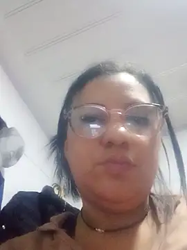 Snapshot of EDMIL31 chatting on September 27, 3:55 am EDMIL31 online show from September 27, 3:55 am