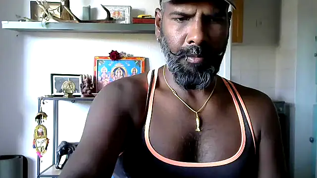 Snapshot of frenchblackc31 chatting on September 22, 8:49 am frenchblackc31 online show from September 22, 8:49 am