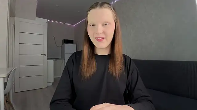 Snapshot of vertul1ana chatting on July 8, 12:42 pm vertul1ana online show from July 8, 12:42 pm