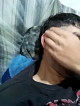 jjhojan11 online show from January 12, 12:49 am