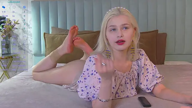 SandyShayes online show from July 5, 5:47 am