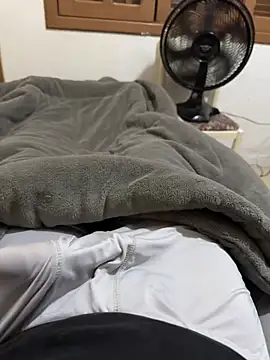 Snapshot of Brinquedo-da-zoe chatting on March 29, 5:29 am Brinquedo-da-zoe online show from March 29, 5:29 am