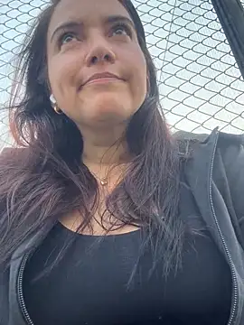 sweetdulcexxx online show from February 11, 10:15 pm