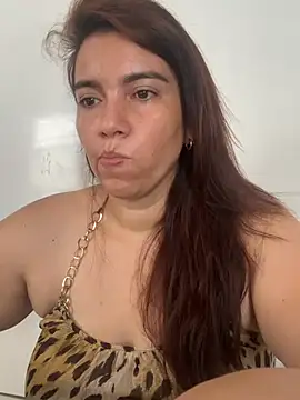 Snapshot of sweetdulcexxx chatting on June 23, 3:21 pm sweetdulcexxx online show from June 23, 3:21 pm