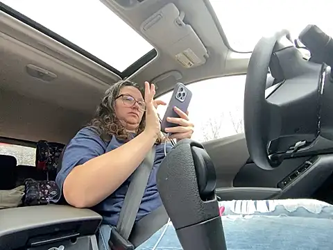 GirlSquirt online show from December 19, 4:25 pm