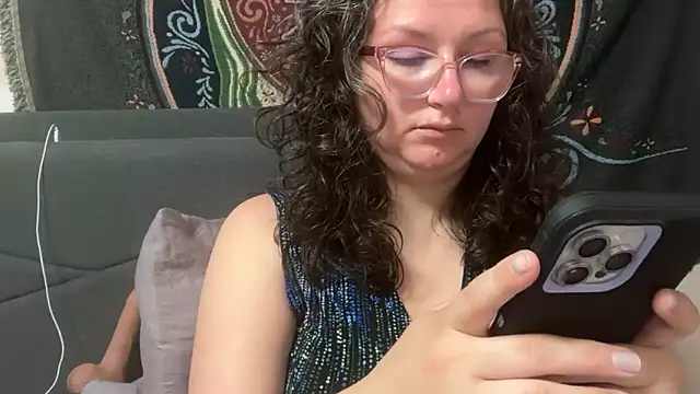 GirlSquirt online show from May 17, 4:25 pm
