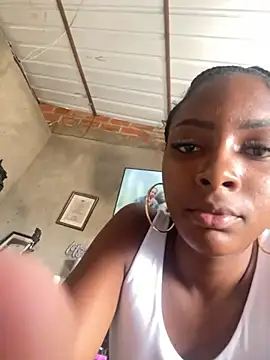 britanyxxs online show from December 1, 1:49 pm