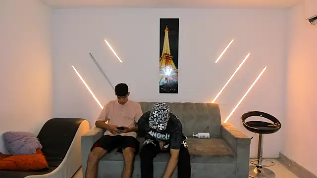 Snapshot of brutal_sex_room2k chatting on January 18, 1:37 pm brutal sex room2k online show from January 18, 1:37 pm