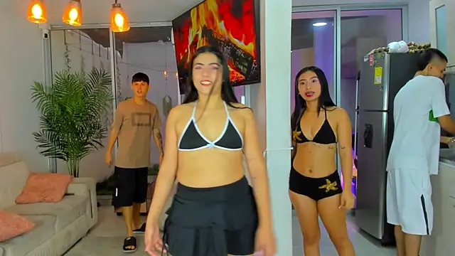 stangirls  online show from July 3, 9:32 pm