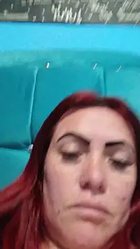 Snapshot of carolinhe_ chatting on November 25, 2:00 am carolinhe online show from November 25, 2:00 am