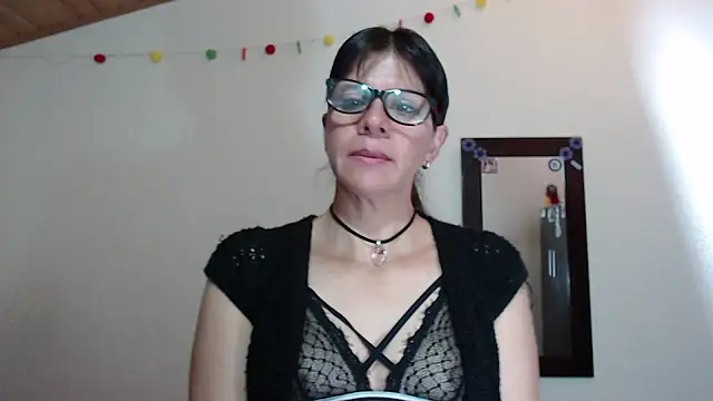 Snapshot of martina_27 chatting on October 20, 2:06 pm martina 27 online show from October 20, 2:06 pm