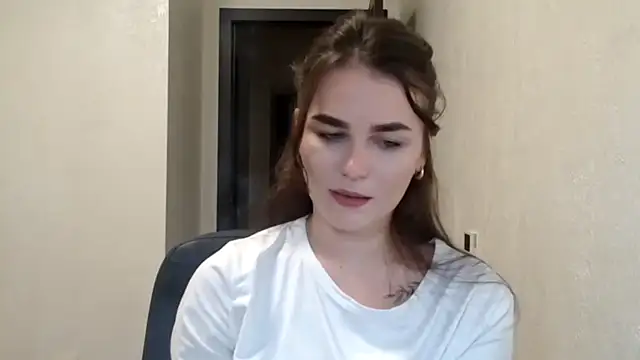 Silviaa a online show from January 5, 8:01 pm