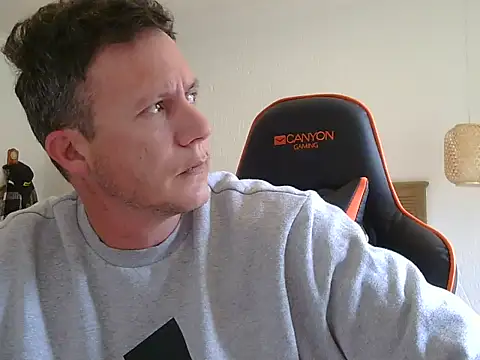 TroyDieselXXX online show from February 21, 8:04 am