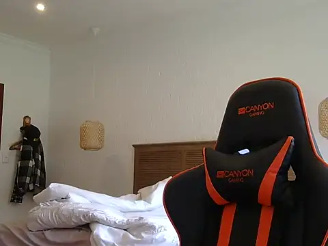 TroyDieselXXX online show from February 22, 6:35 am