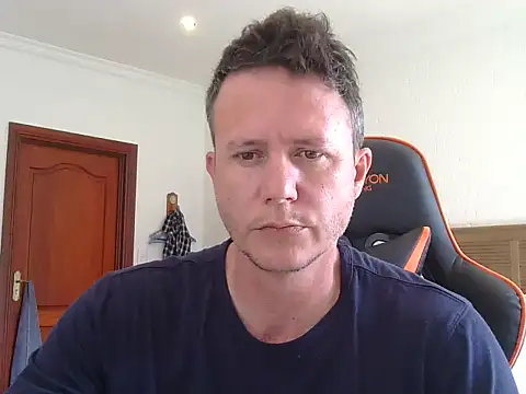 TroyDieselXXX online show from April 15, 7:48 am