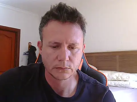 Snapshot of TroyDieselXXX chatting on May 28, 9:17 am TroyDieselXXX online show from May 28, 9:17 am