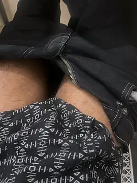 Snapshot of zack6x chatting on February 3, 2:11 pm zack6x online show from February 3, 2:11 pm