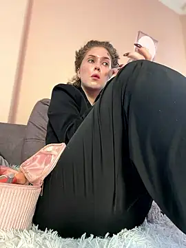 KellyKeler online show from January 15, 10:20 am