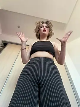 KellyKeler online show from February 12, 11:27 am