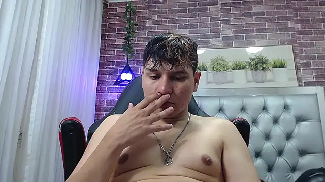 dondanys online show from October 16, 7:48 pm