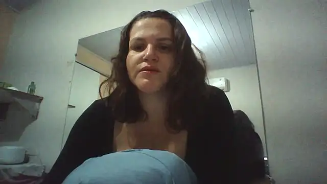 Snapshot of Vanessinhadappkrosa chatting on July 7, 3:38 pm Vanessinhadappkrosa online show from July 7, 3:38 pm