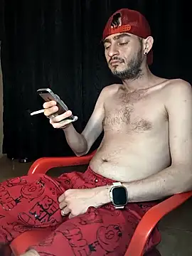 bigcockwhite777 online show from November 13, 1:04 am