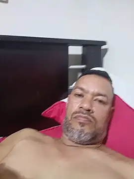 Guevaritaelmejor online show from June 19, 4:17 am
