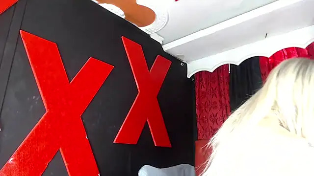 abrilbigcock online show from May 24, 9:09 pm