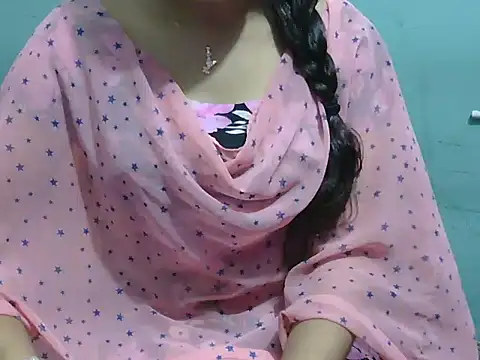 Snapshot of lovely_soniya chatting on September 18, 4:36 am lovely soniya online show from September 18, 4:36 am