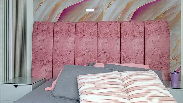 emmacurvy online show from February 9, 3:10 am