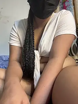 Ariana  Marie online show from November 22, 11:15 pm