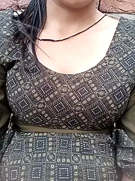 Snapshot of Kumarirakhi chatting on November 3, 11:33 am Kumarirakhi online show from November 3, 11:33 am