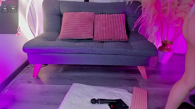 hannacutegod online show from December 23, 5:27 am