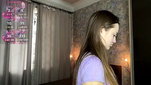 LoraDavi online show from April 19, 6:13 am