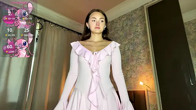 Snapshot of LoraDavi chatting on July 9, 7:23 am LoraDavi online show from July 9, 7:23 am