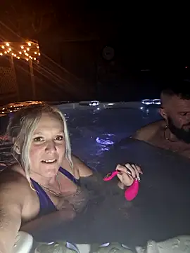 Bouncy-Bella28X online show from March 27, 8:19 pm