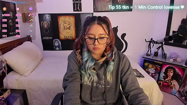 Cherry blush  online show from November 24, 7:35 pm