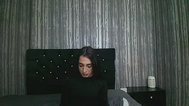 Alicee Moonn online show from May 29, 7:45 pm