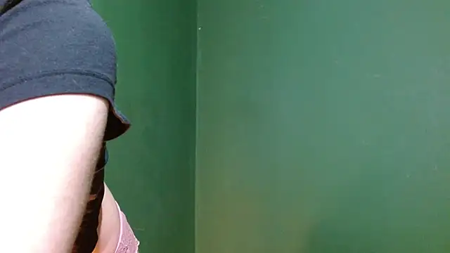 Roxiehood online show from September 12, 2:44 am